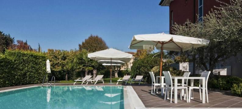 维罗马多西客房和公寓旅馆(Vialeromadodici Rooms & Apartments)图片