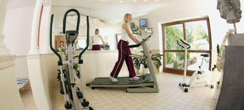 赛特勒根茨堡酒店(Zettler Hotel Gunzburg)图片