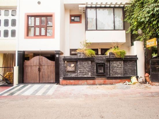 2 Star Hotels In Agra Khairati Tola Tripcom - 