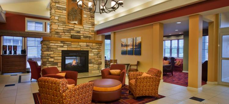 格雷文赫斯特穆苏科卡码头residence innResidence Inn 酒店(Residence Inn Gravenhurst Muskoka Wharf)图片