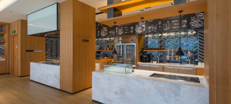 万枫酒店(景德镇陶溪川北路店)图片