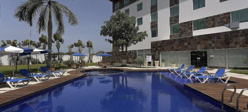 Holiday Inn Express 比亚埃尔莫萨塔巴斯科2000(Holiday Inn Express VILLAHERMOSA TABASCO 2000 by IHG)图片