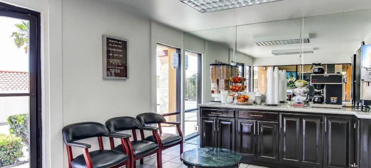 罗德威酒店 圣迭戈南圣伊西德罗边境(Rodeway Inn San Diego South San Ysidro Border)图片