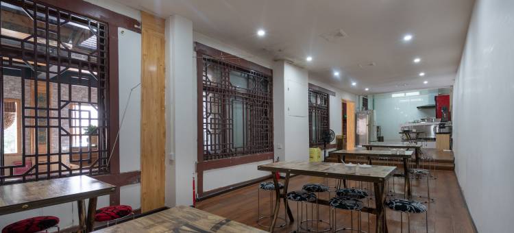 善和真酒店(凯里民族风情园绣里淘店)图片