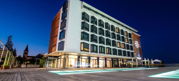 日内瓦湖酒店(Lake Geneva Hotel)图片