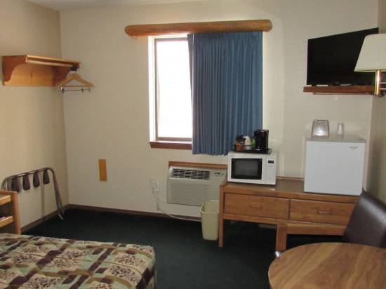 Beartooth Hideaway Inn Cabins Hotel Reviews And Room Rates