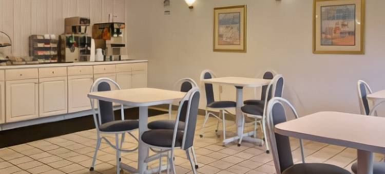 前皇家温德姆速8酒店(Super 8 by Wyndham Front Royal)图片