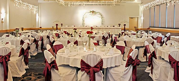 因塔内与高地俱乐部贝斯特韦斯特优质酒店(Best Western Plus InnTowner Madison)图片