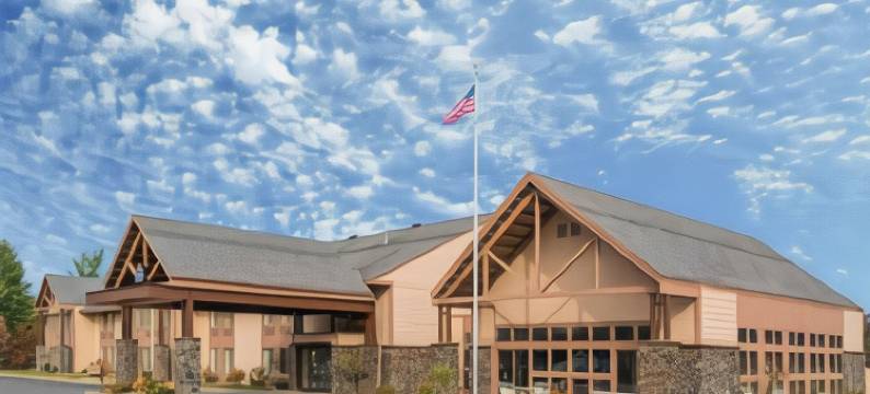 布莱克里弗福尔斯美吟温德姆酒店(AmericInn by Wyndham Black River Falls I-94 on ATV Trail)图片