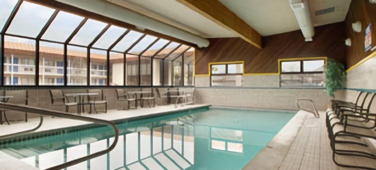 洛根戴斯套房酒店(Days Inn & Suites by Wyndham Logan)图片