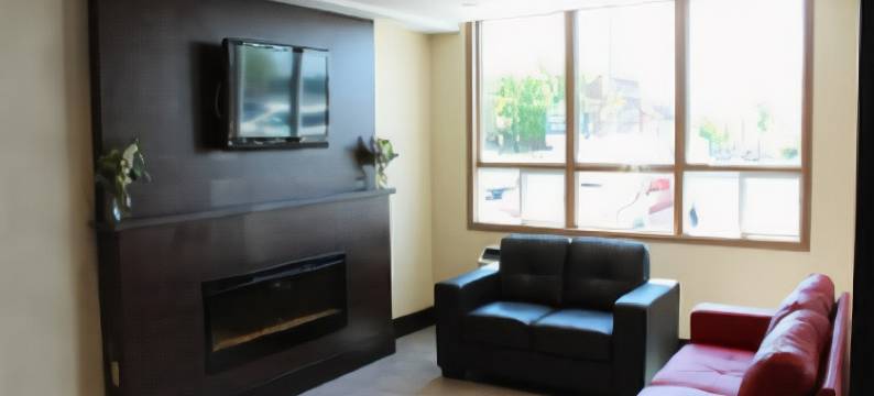 北海湾市中心戴斯套房酒店(Days Inn & Suites by Wyndham North Bay Downtown)图片