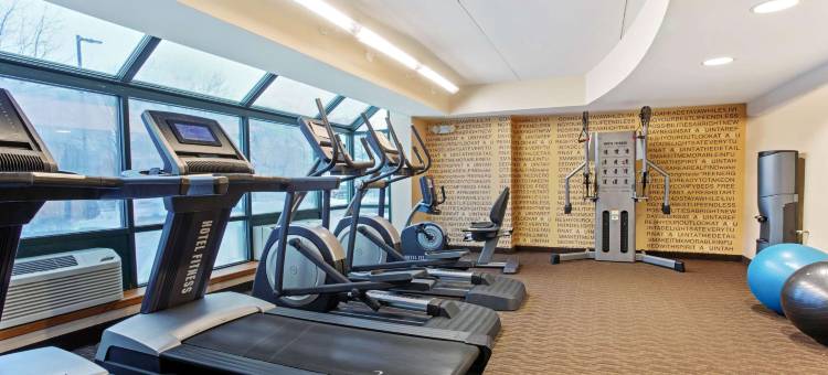 波士顿萨默维尔拉昆塔温德姆套房酒店(La Quinta by Wyndham Boston Somerville)图片