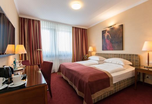 Best Western Plus Hotel St. Raphael Hotel Overview