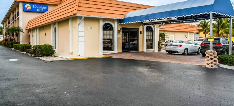 博尼塔斯普林斯温德姆呗盟酒店(Baymont by Wyndham Bonita Springs Naples North)图片