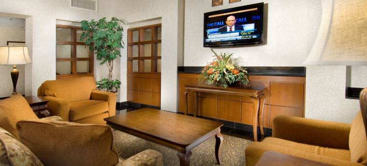 哥伦比亚体育场大道德鲁里套房酒店(Drury Inn & Suites Columbia Stadium Boulevard)图片