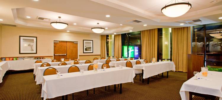 纽波特海滩智选假日酒店(Holiday Inn Express Newport Beach)图片
