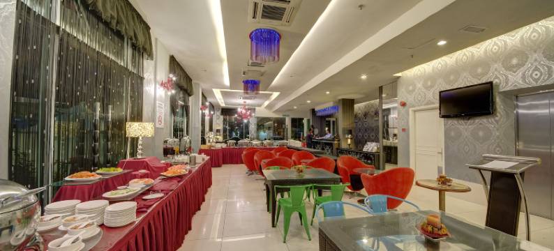 雅瑞纳豪华酒店(Arenaa Deluxe Hotel)图片