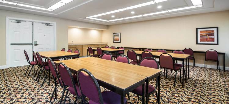 杰克逊维尔-贝梅多斯品质酒店及套房(Quality Inn & Suites Jacksonville-Baymeadows)图片