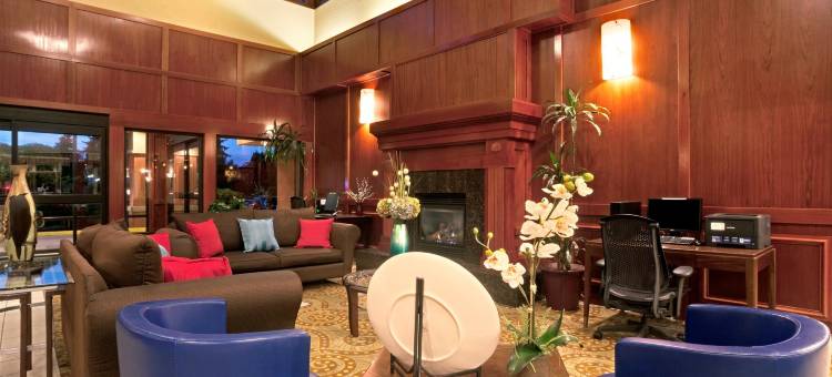 图克维拉南部中心华美达酒店(Ramada by Wyndham Tukwila Southcenter)图片