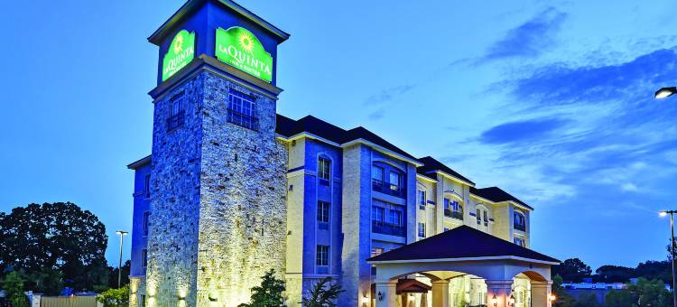 DFW机场西尤里斯拉昆塔温德姆套房酒店(La Quinta Inn & Suites by Wyndham DFW Airport West - Euless)图片