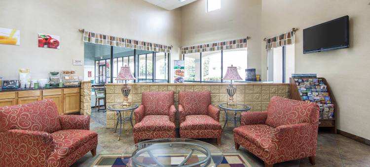 田纳西查塔努加 - 东 6 号开放式客房酒店(Studio Suites Extended Stay Chattanooga TN)图片