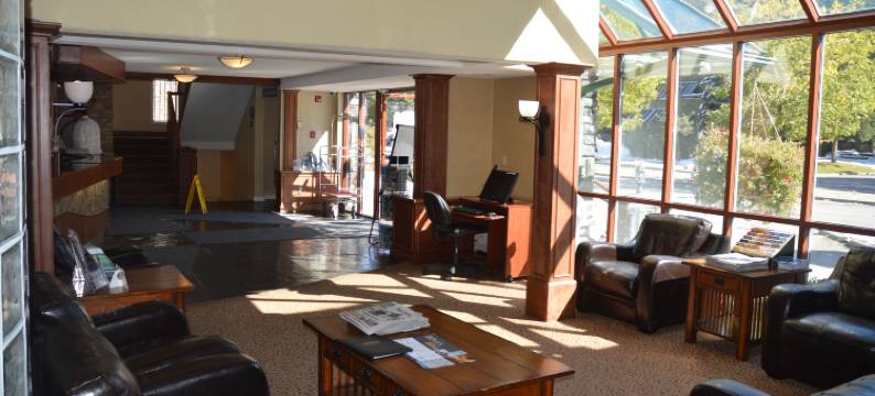 欧文山酒店(Irwin's Mountain Inn)图片