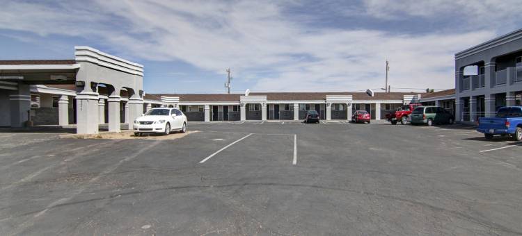 艾柯诺罗奇圣罗莎汽车旅馆(Econo Lodge Inn & Suites)图片