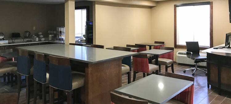 北默特尔海滩赤脚登陆舒适酒店(Comfort Inn N Myrtle Beach Barefoot Landing)图片