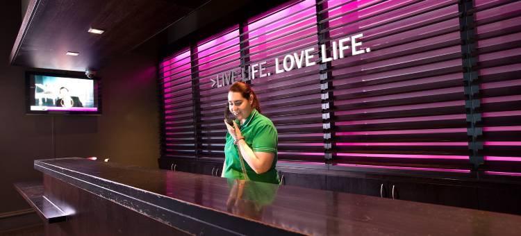 法恩伯勒乡村酒店(Village Hotel Farnborough)图片