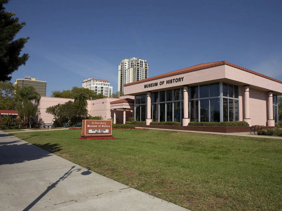 圣彼得堡清水SpringHill套房酒店