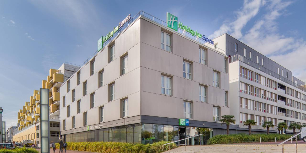 圣 - 纳泽尔智选假日酒店(Holiday Inn Express SAINT - NAZAIRE by IHG)