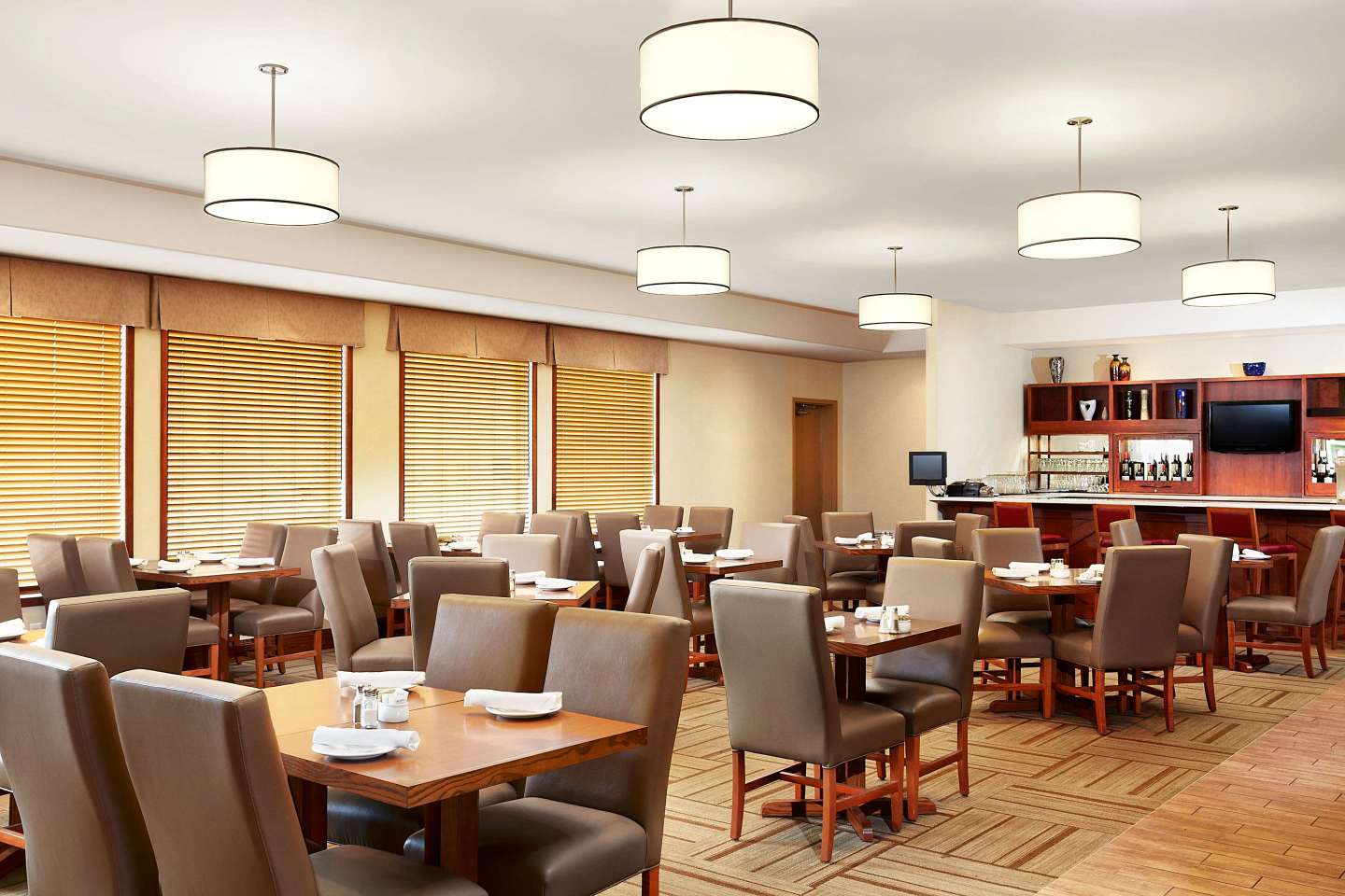 Four Points by Sheraton Saskatoon Over view