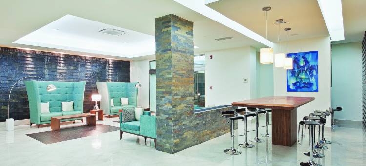 坎昆温德姆拉昆塔酒店(Wyndham Garden Cancun Downtown)图片