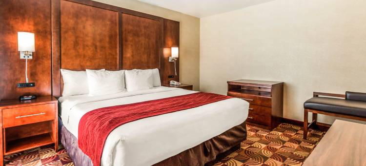 雷德布拉夫 I-5 附近舒适全套房酒店(Comfort Suites Red Bluff Near I-5)图片