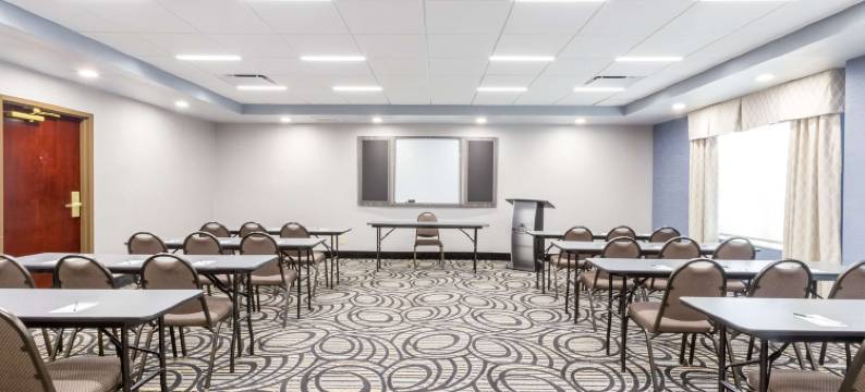 奥兰多环球影城附近会议中心蔚景温德姆酒店(Wingate by Wyndham Convention Ctr Closest Universal Orlando)图片