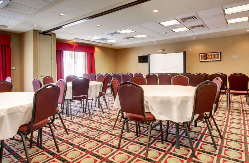 Comfort Suites Gulfport Hotel Reviews And Room Rates Trip Com