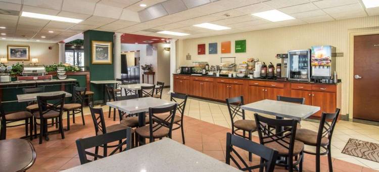 摩根顿舒适套房酒店(Comfort Inn & Suites)图片