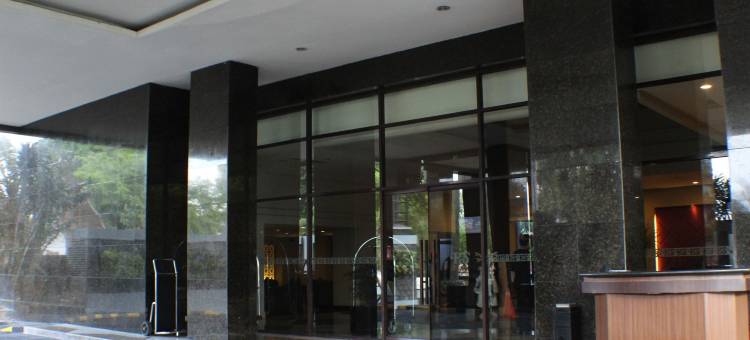 善提卡酒店-彭德吉林-泗水(Hotel Santika Pandegiling - Surabaya)图片