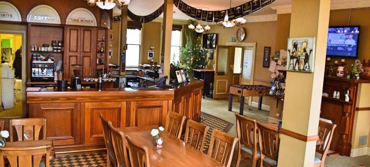 普林斯阿尔伯特巴克帕克斯安德巴尔(The Prince Albert Backpackers & Bar)图片