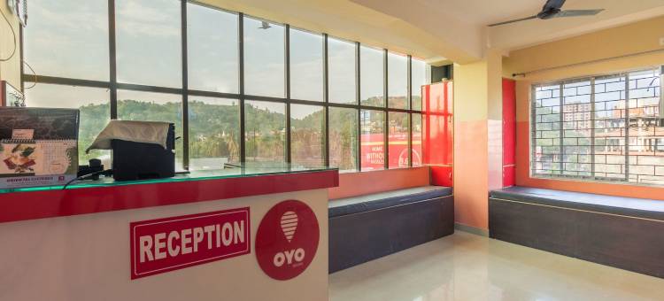 OYO 4979 普拉布哈皇宫小屋(Super Hotel O Prabha Palace Lodge)图片