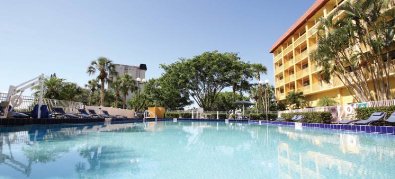 科勒尔斯普林斯大学路拉昆塔温德姆套房酒店(La Quinta Inn & Suites by Wyndham Coral Springs Univ Dr)图片