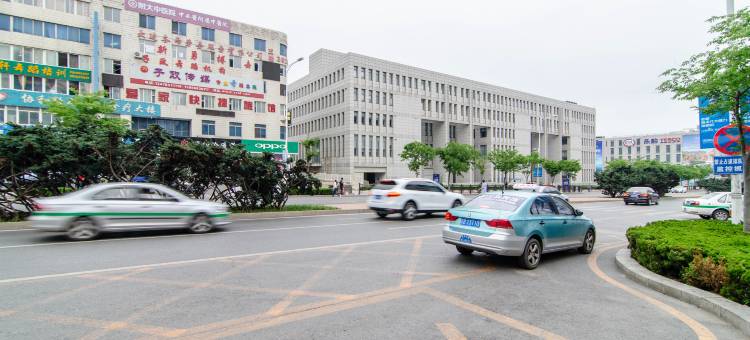 如家睿柏·云酒店(大连安盛广场店)图片