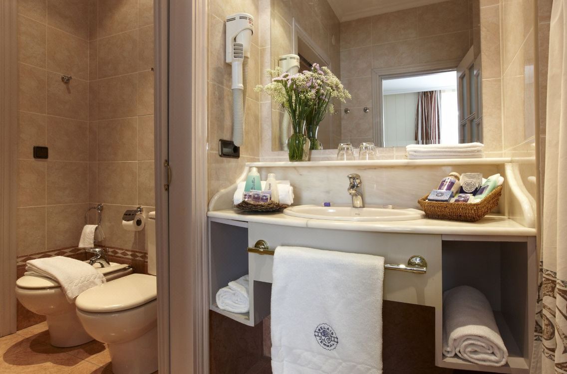 Gran Hotel Balneario De Cestona Hotel Reviews And Room Rates - 