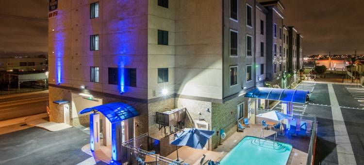 加迪纳贝斯特韦斯特优质套房酒店(Best Western Plus Gardena Inn  Suites)图片
