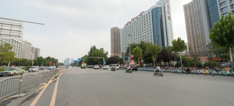 新白兰酒店(郑州沙门地铁站店)图片