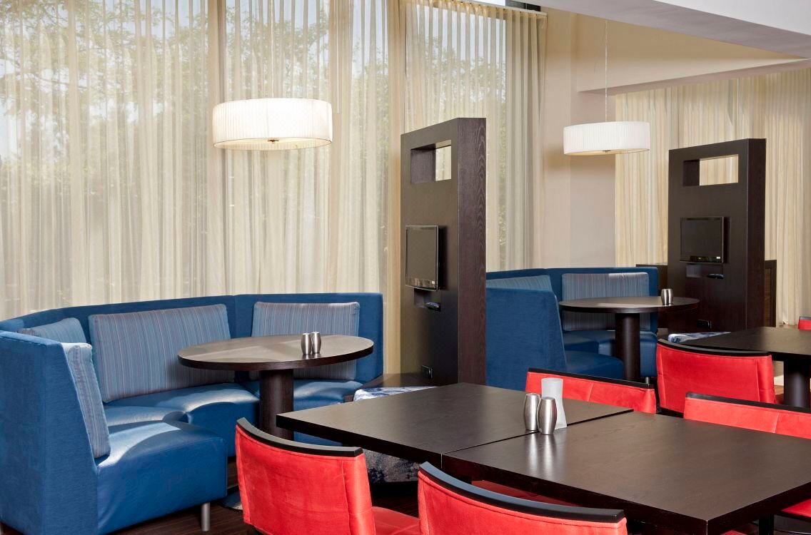 Courtyard Chicago Elmhurstoakbrook Area Hotel Reviews And - 