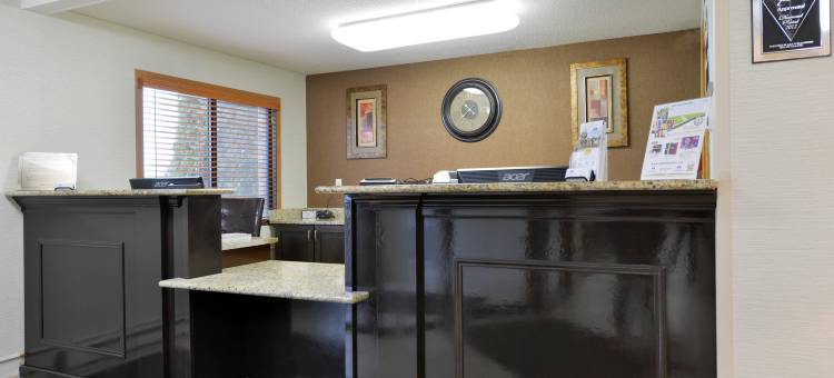 俾斯麦美洲最佳价值套房酒店(Americas Best Value Inn and Suites Bismarck)图片