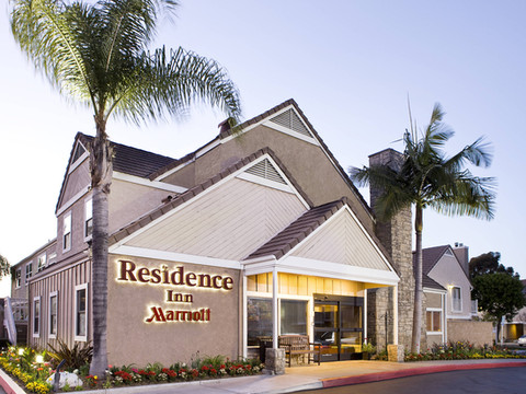 长滩Residence Inn 酒店