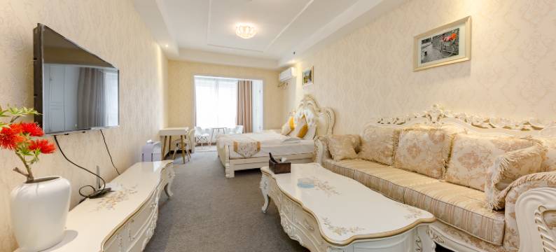 铂爵公馆酒店公寓(济南西部会展中心店)图片