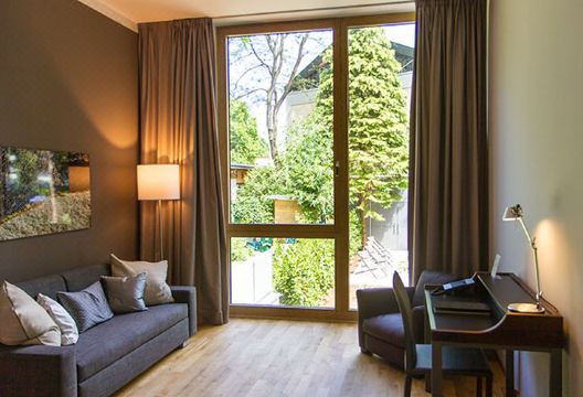 Qube Hotel Bergheim Hotel Overview